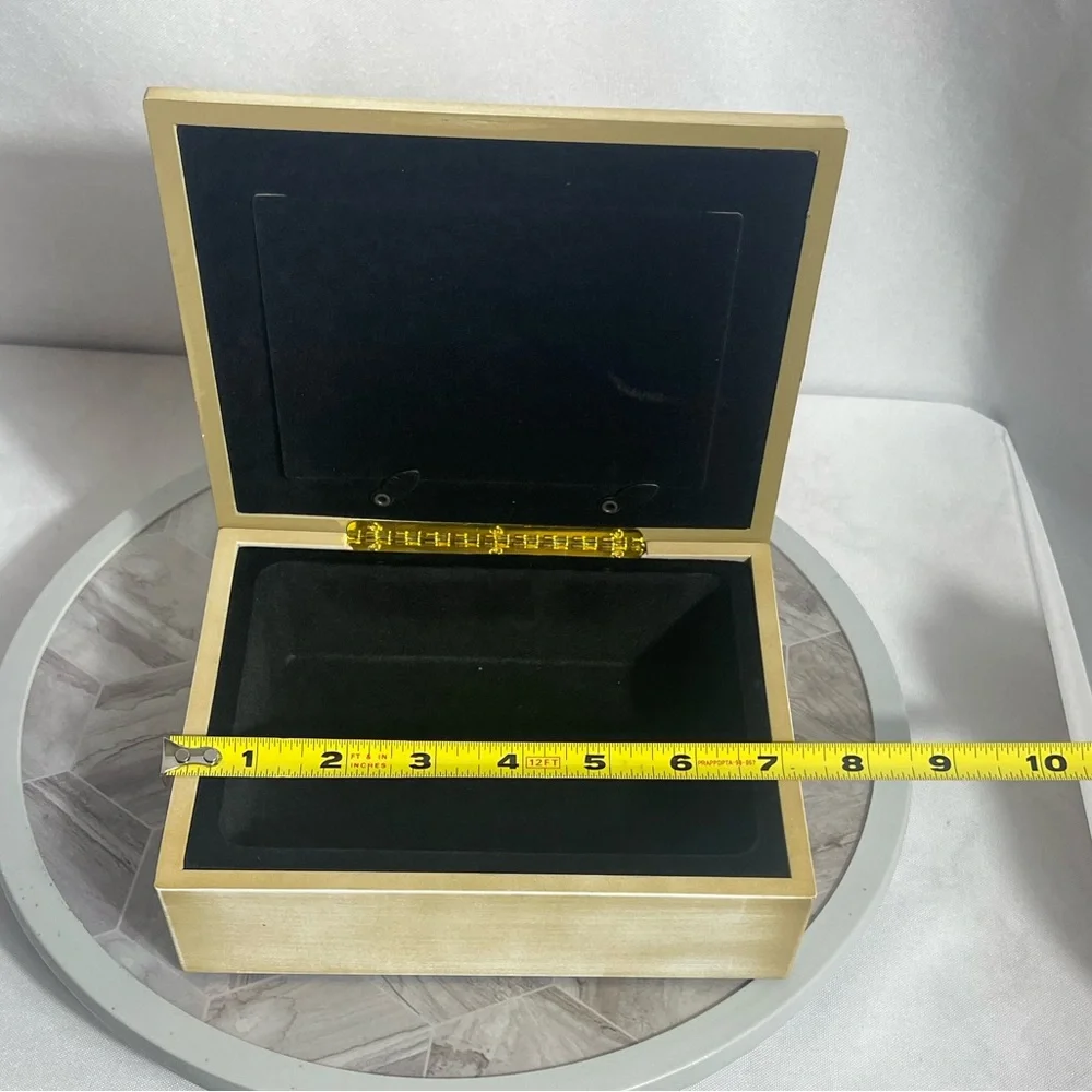 Vintage Studio Nova Golden Keepsake/Jewelry Box w/ Photo Frame Top New